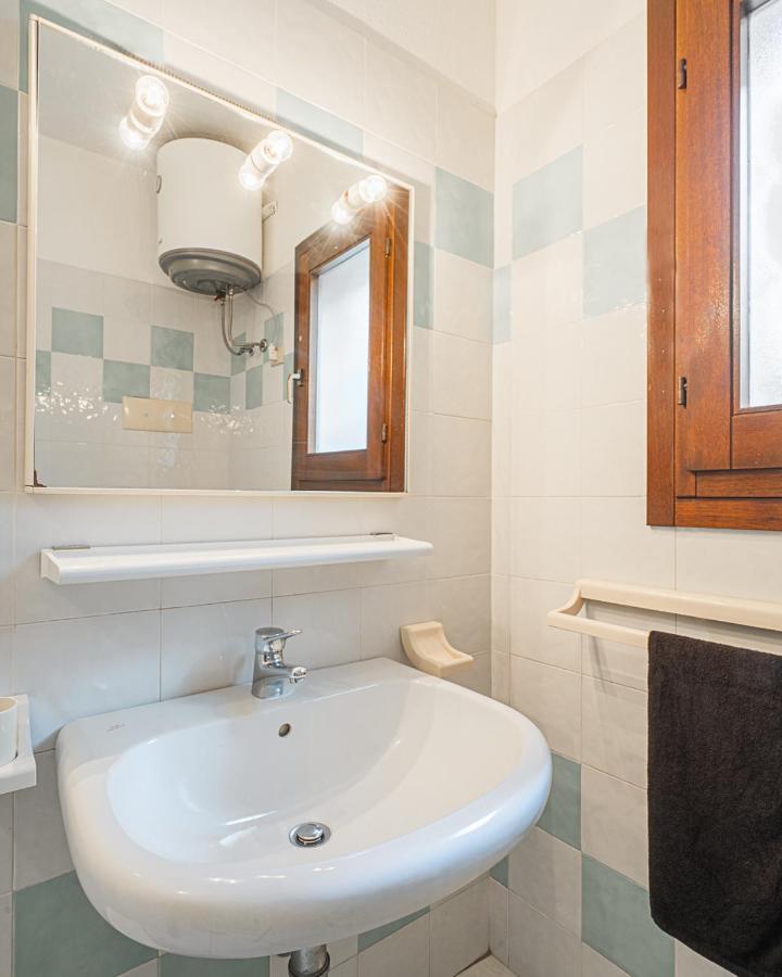 Ambra Holiday Rooms San Teodoro  Luaran gambar